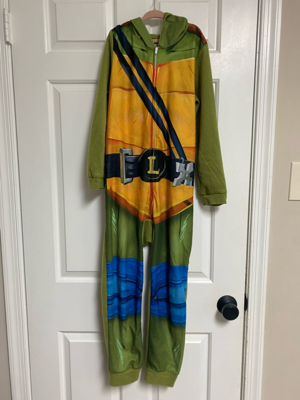 Teenage Mutant Ninja Turtle- Leonardo Kids Costume Onesie (size M 8/10)